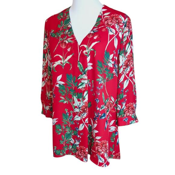 ROSE & OLIVE Romantic Floral Red Top Blouse Medium V-Neck 3/4 Sleeves Career - Picture 8 of 9